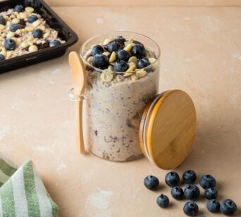 High Protein Overnight Oats - Blueberry White Chocolate