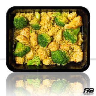Zilvervliesrijst - Gebakken Kipfilet Blokjes - Broccoli (Bombay Curry sauce)